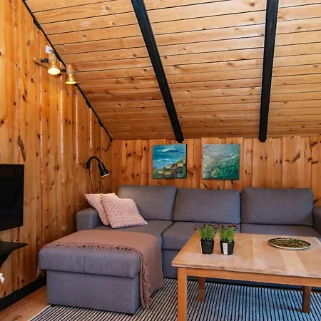 度假居 Secluded Haven Near Sea - By Traum Oster Vrogum